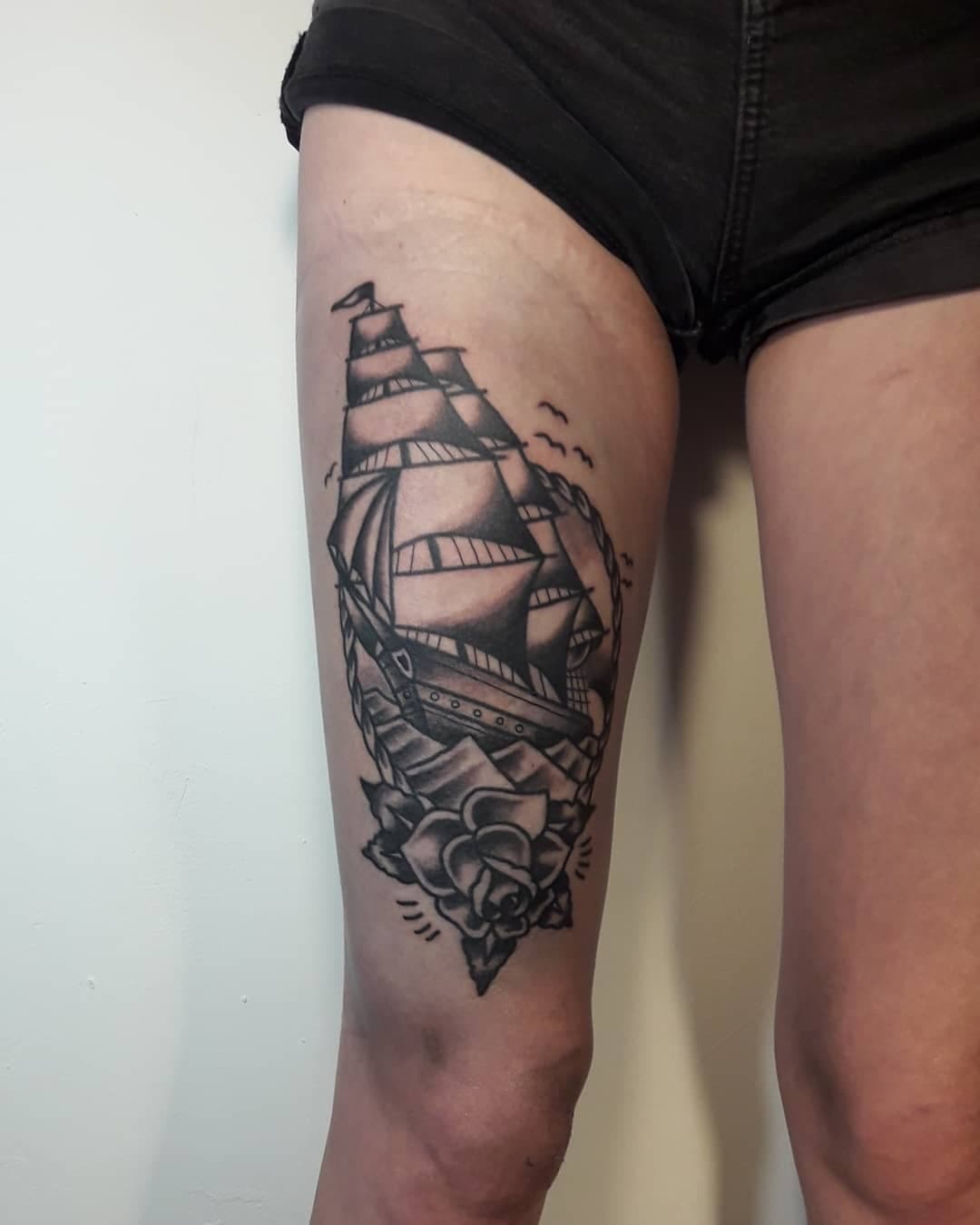  Sailing ship.
